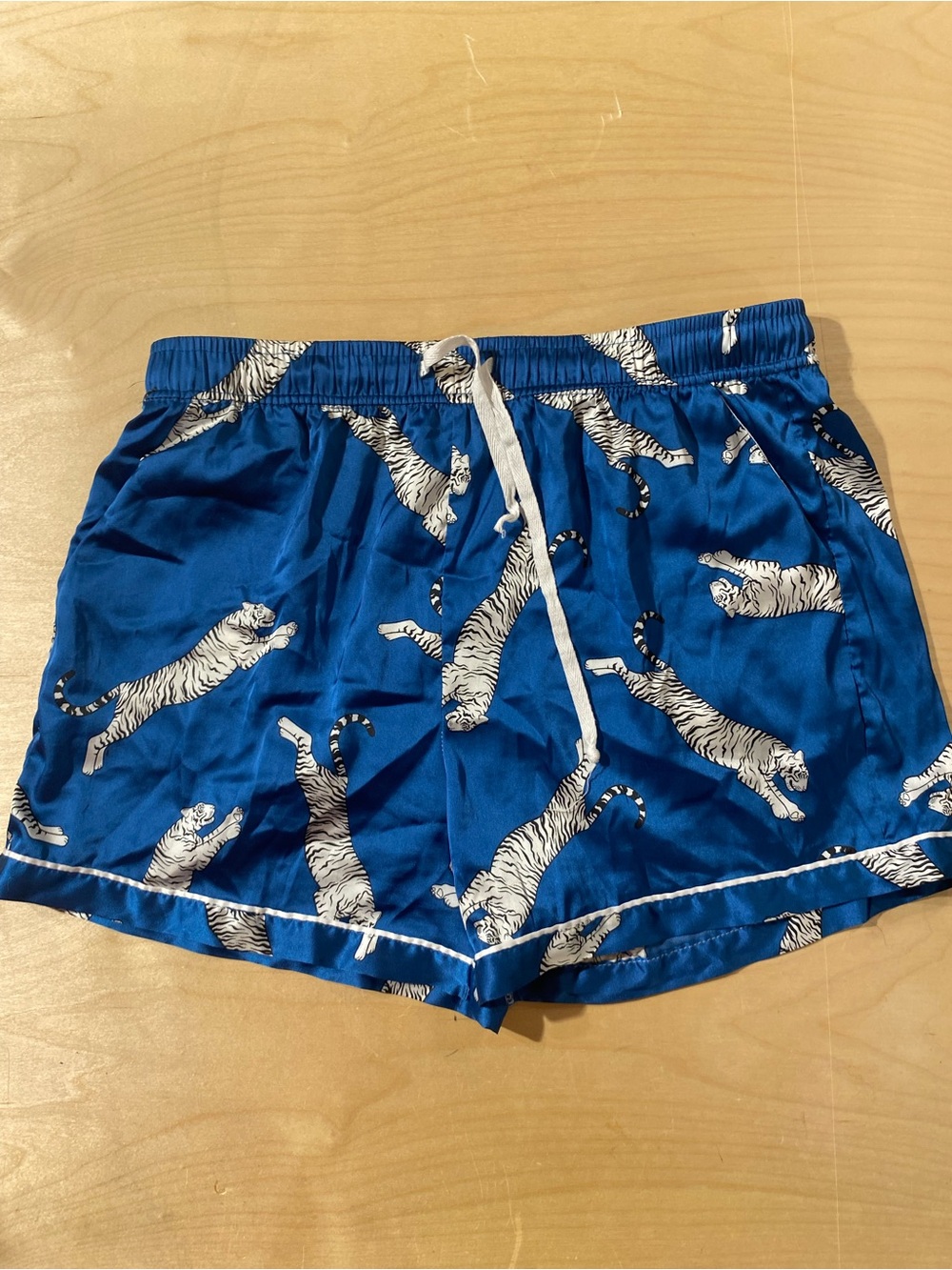 Hello Melli Beauty Sleep Blue Tiger Print Women's Shorts L /XL (SS)